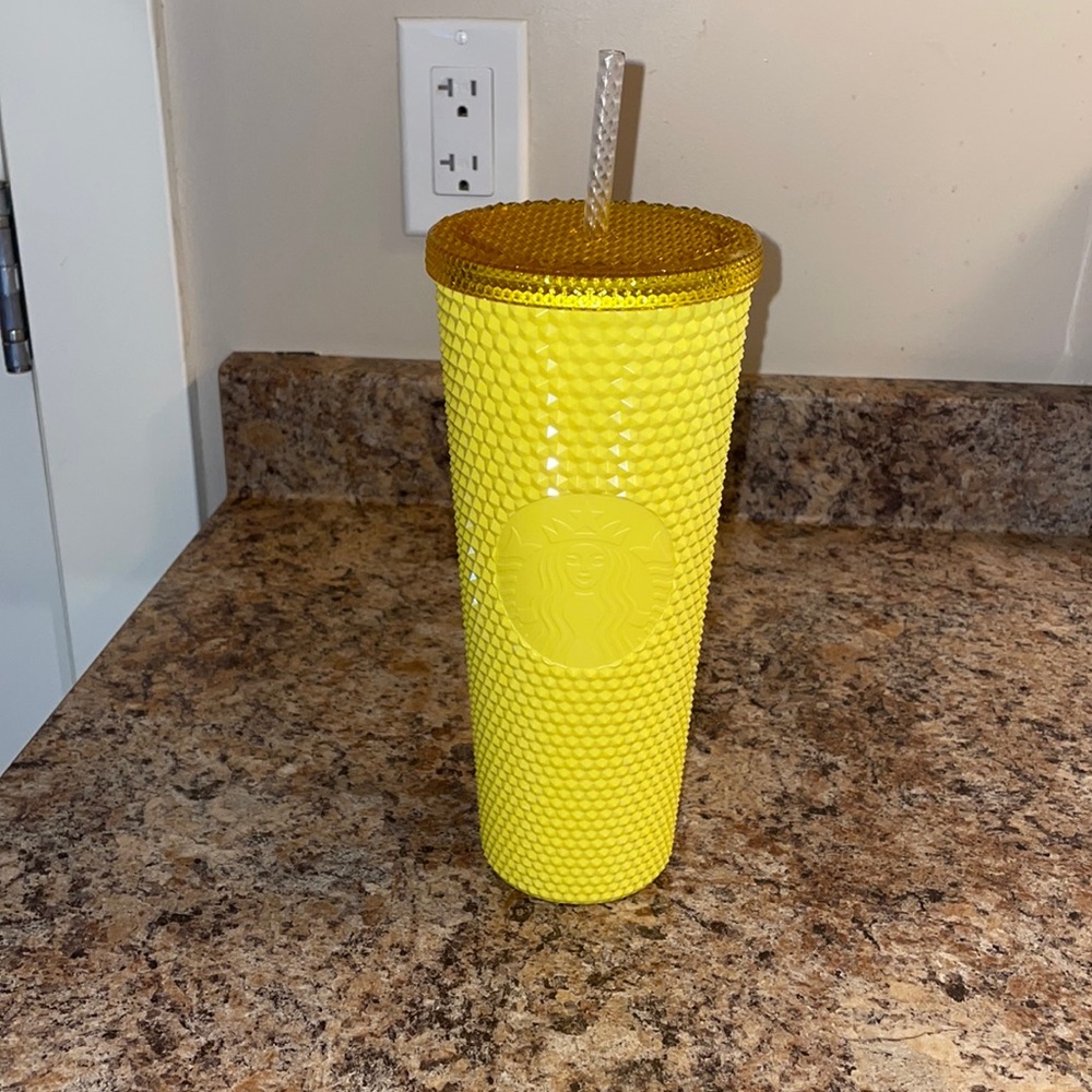 Starbucks Taiwan Yellow Gloss Venti Studded Tumbler